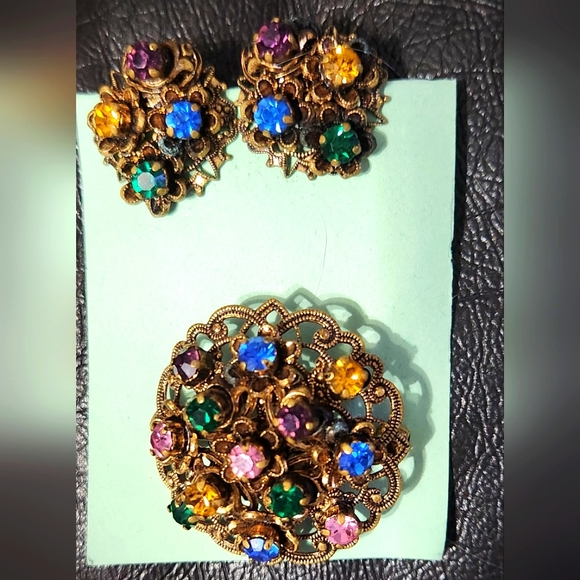 West Germany gold tone filigree multi color gorgeous brooch w matching earrings! - Picture 4 of 16